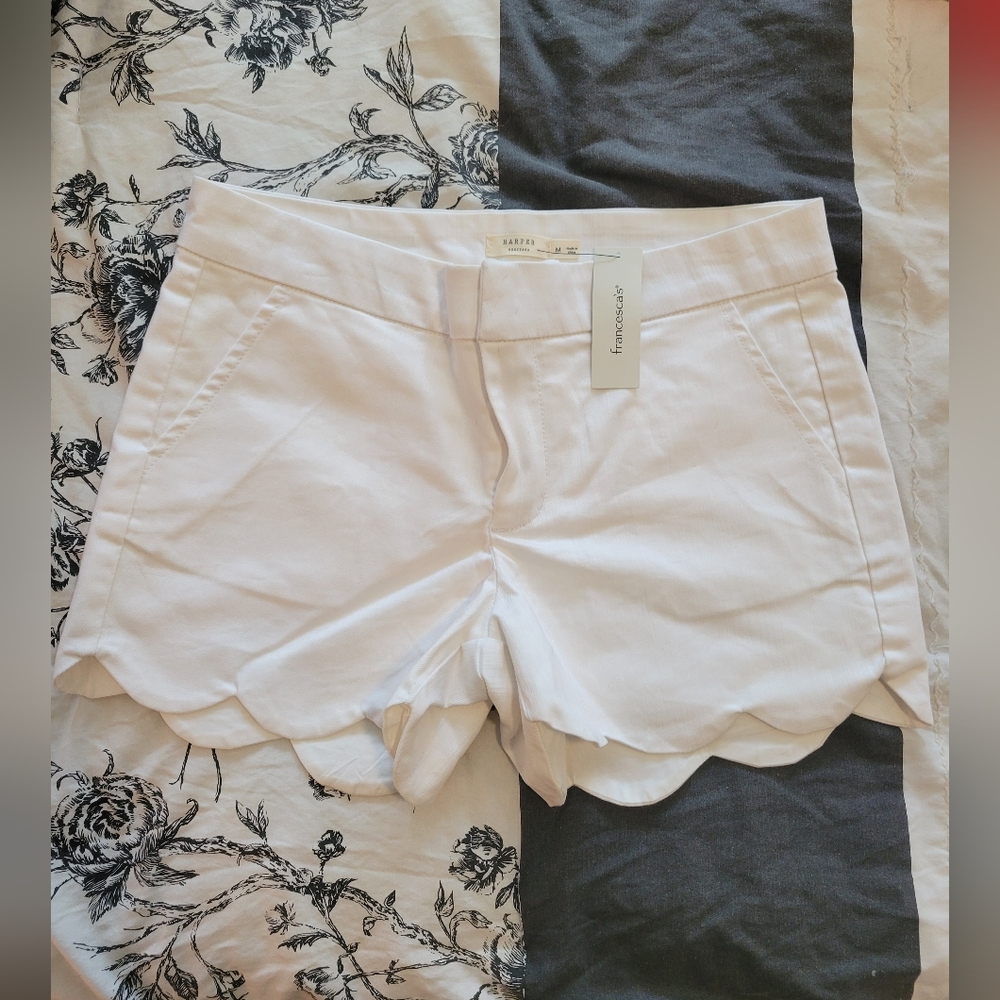 White scalloped hem shorts